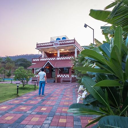 Vibe Meadows Villa With Private Swimming Pool Near Kashid Beach Exteriör bild