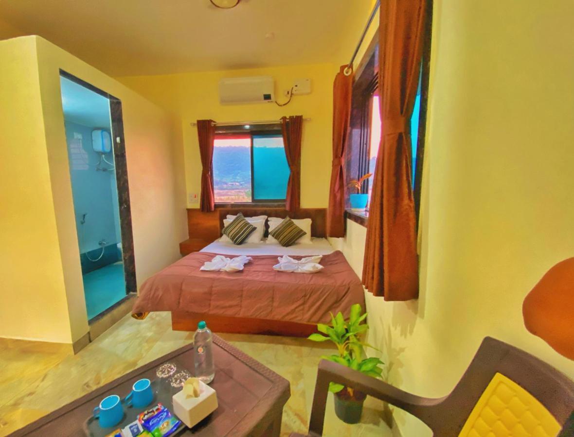 Vibe Meadows Villa With Private Swimming Pool Near Kashid Beach Exteriör bild